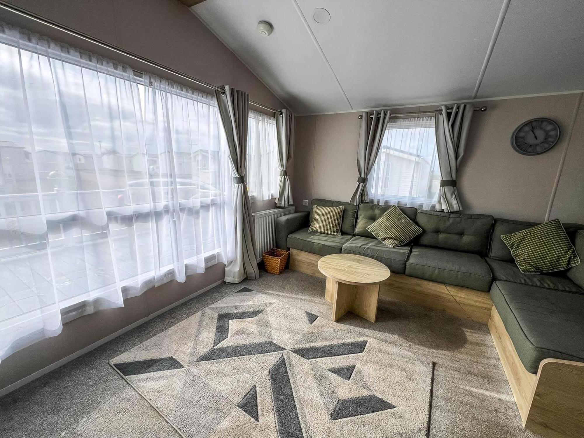 Modern 6 Berth Caravan With Wifi At St Osyth Beach In Essex Ref 28008Pm Clacton-on-Sea Eksteriør bilde
